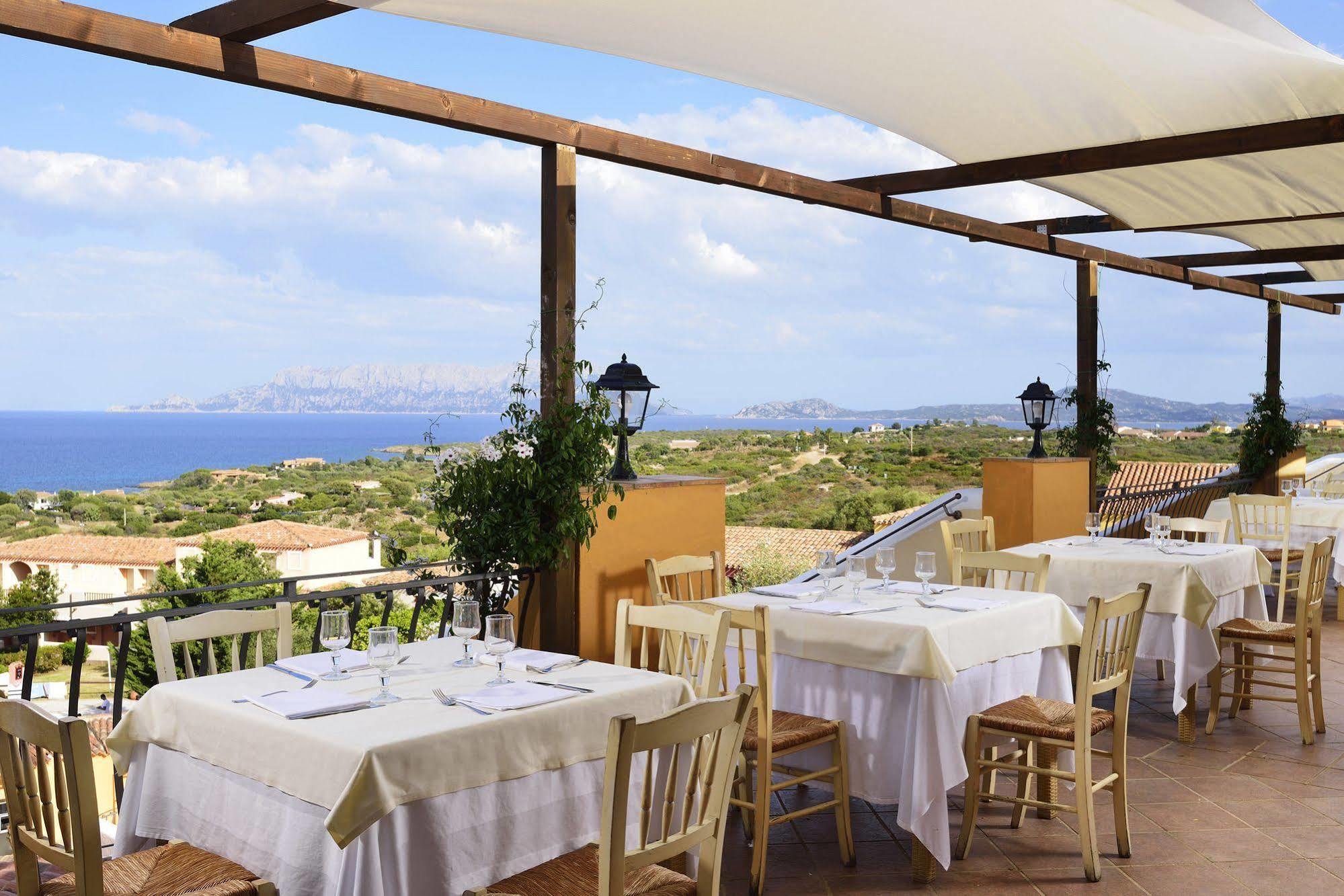 VOI Colonna Village Golfo Aranci Esterno foto